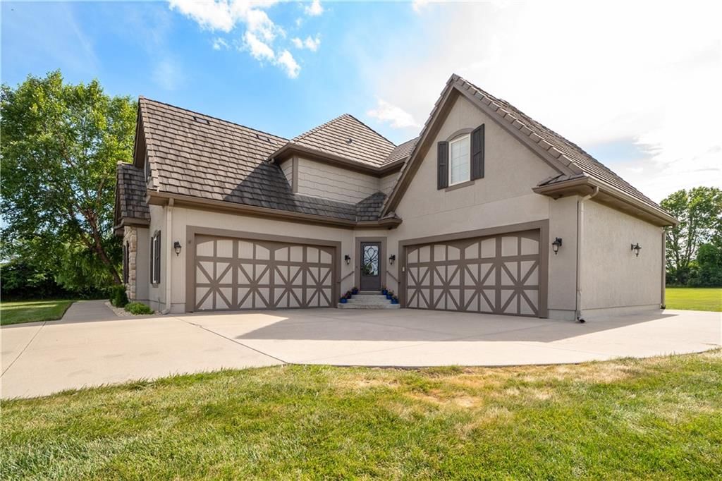 9816 STONEHAUS Drive — photo 4
