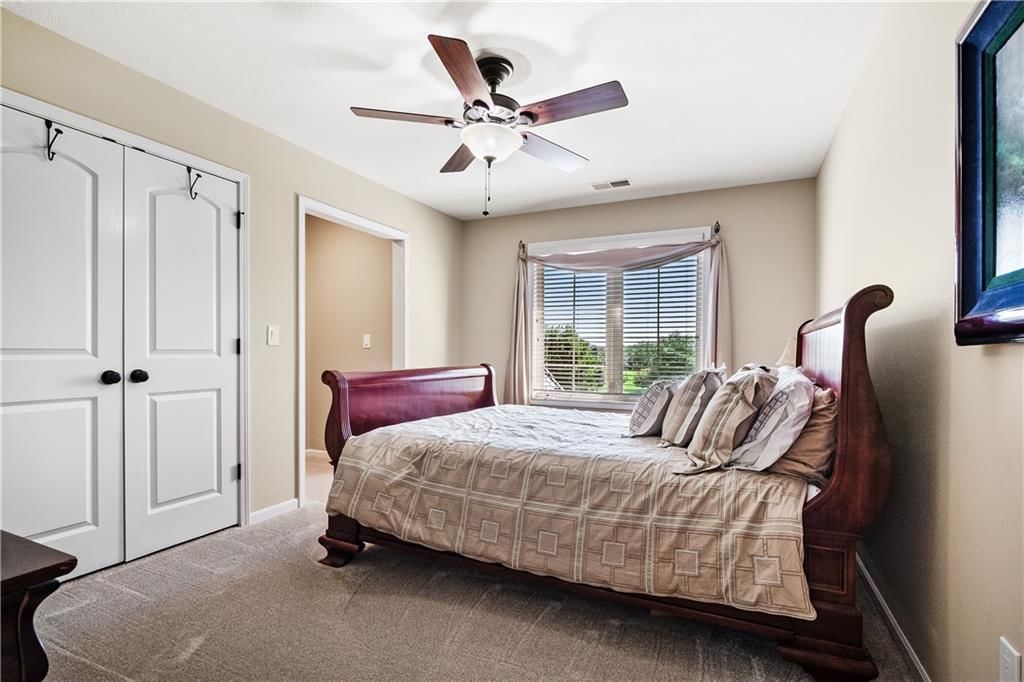 9816 STONEHAUS Drive — photo 32
