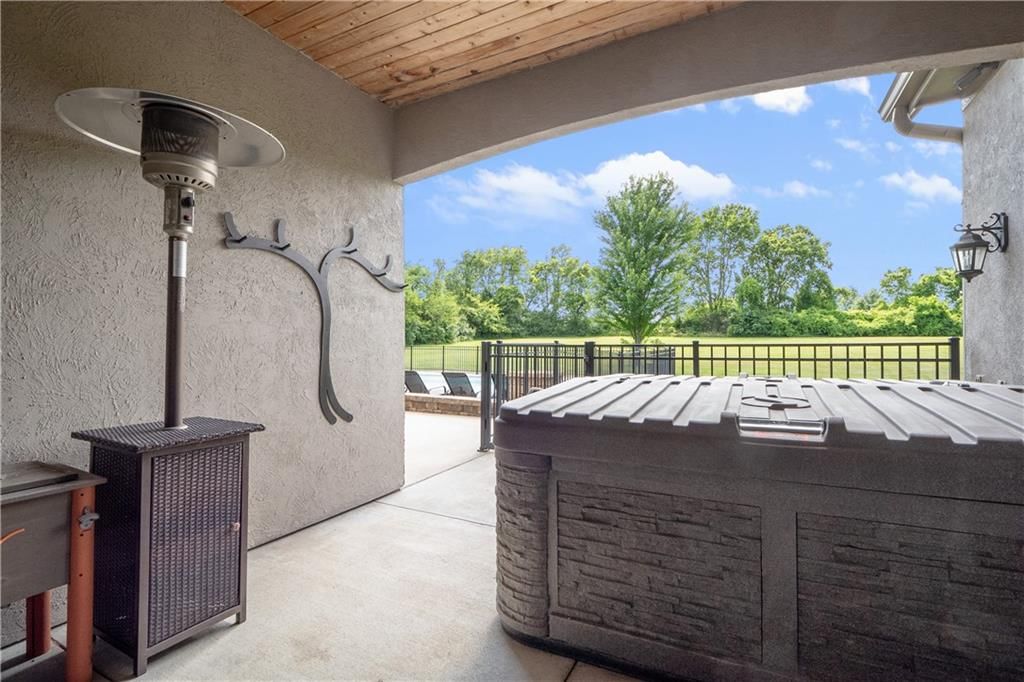 9816 STONEHAUS Drive — photo 48