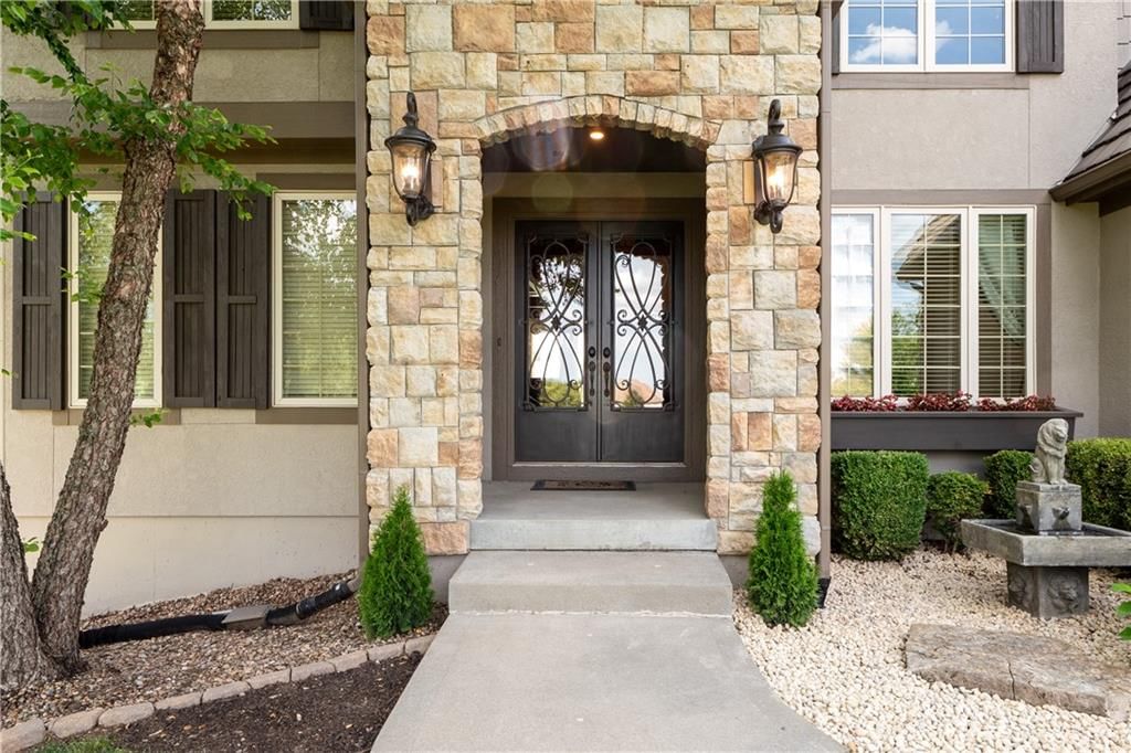 9816 STONEHAUS Drive — photo 6