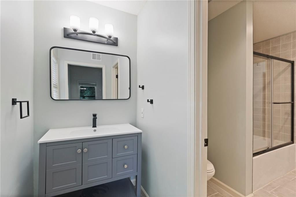 2710 NE 76th Terrace — photo 58