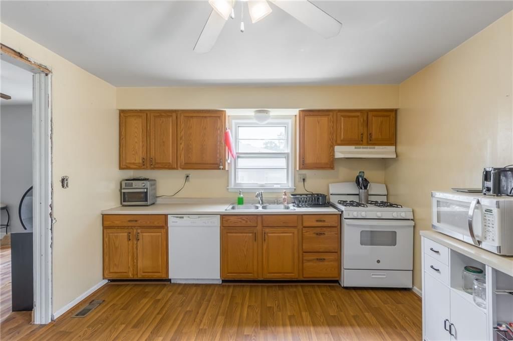 2719 Doniphan Avenue — photo 6