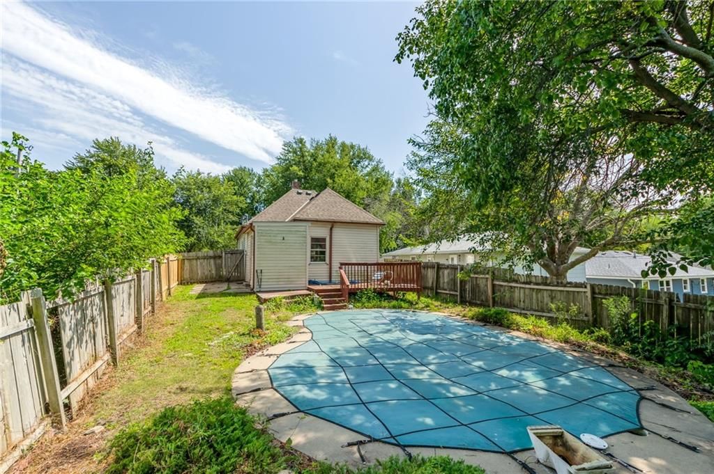 2719 Doniphan Avenue — photo 10