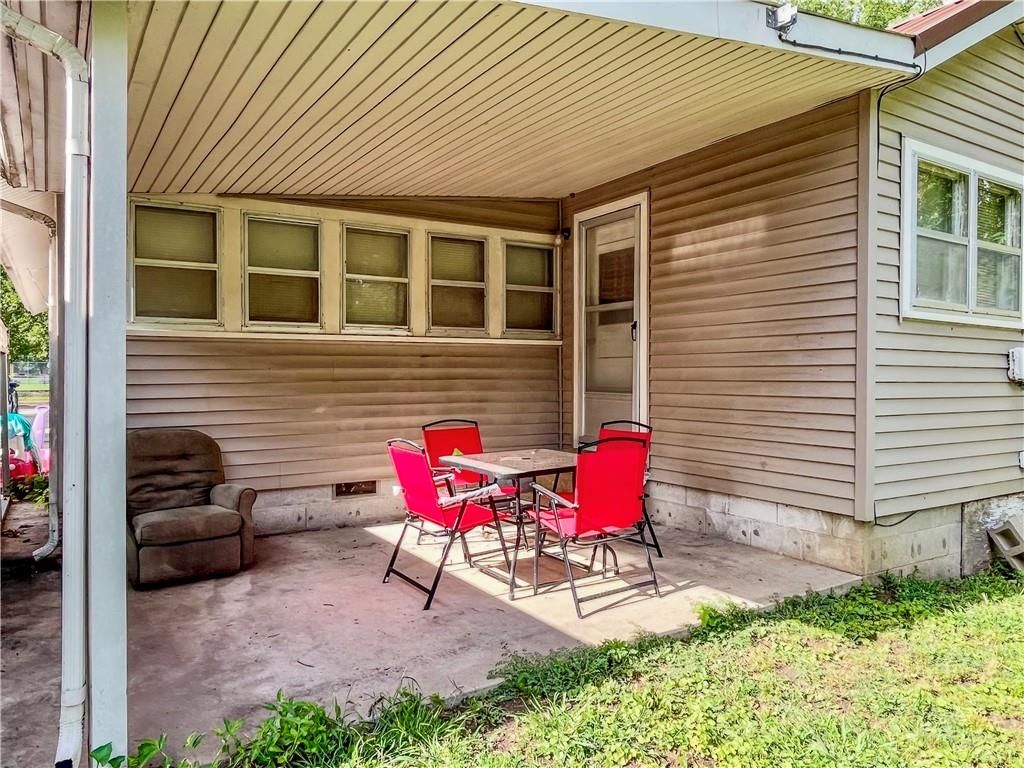 1206 Grand Avenue — photo 18