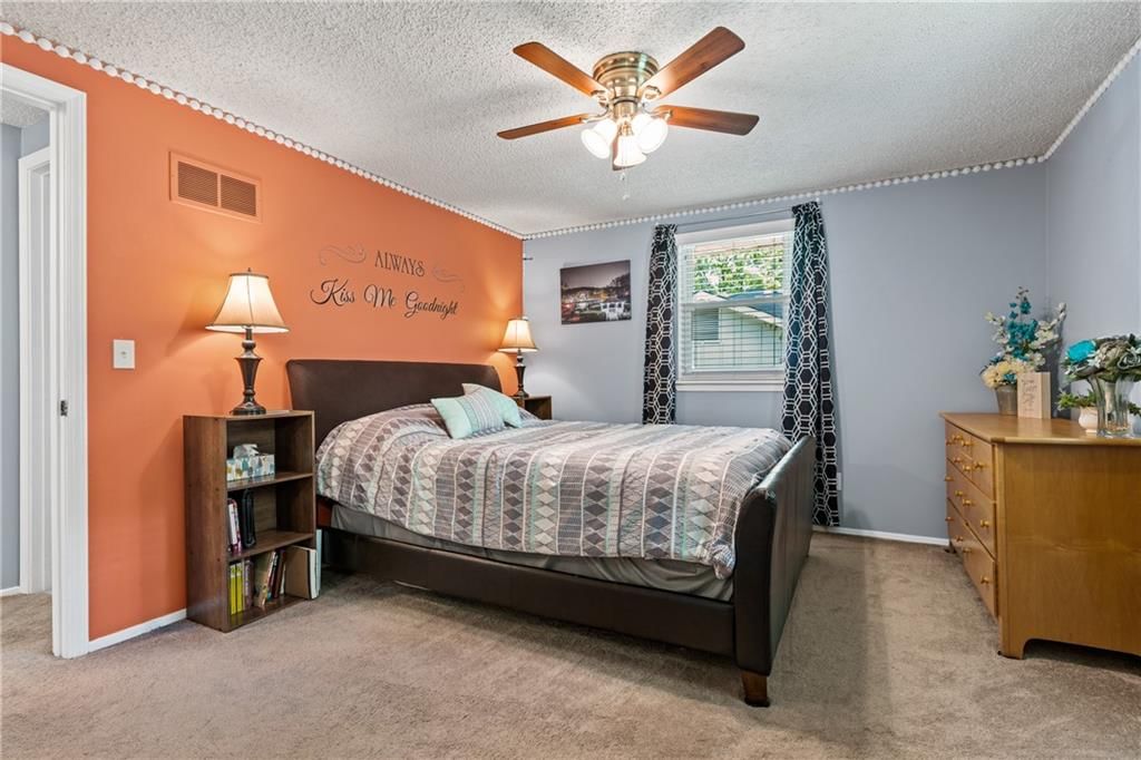 6514 N Harden Avenue — photo 30