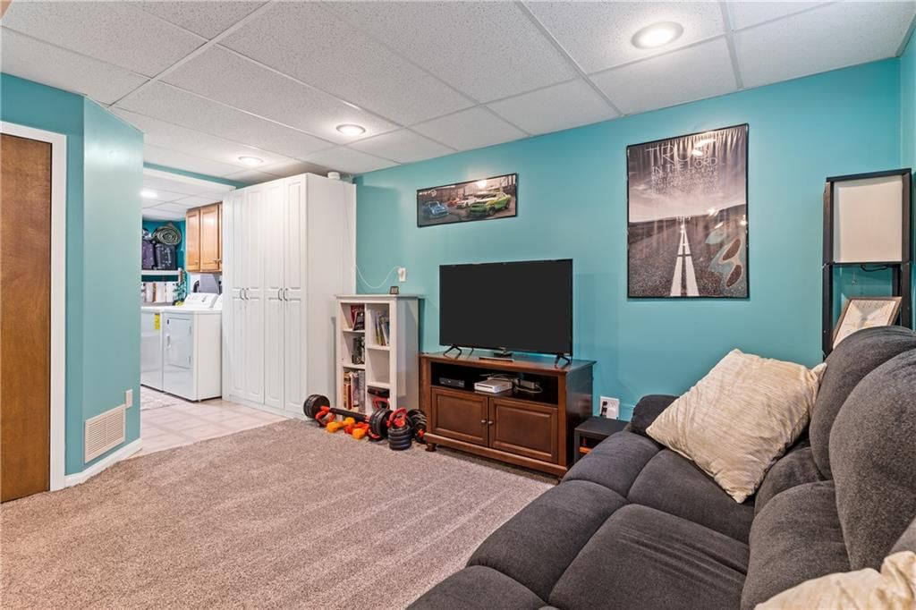 6514 N Harden Avenue — photo 39