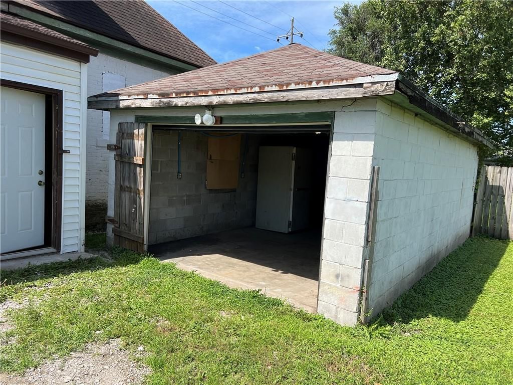 1311 Sacramento Street — photo 26