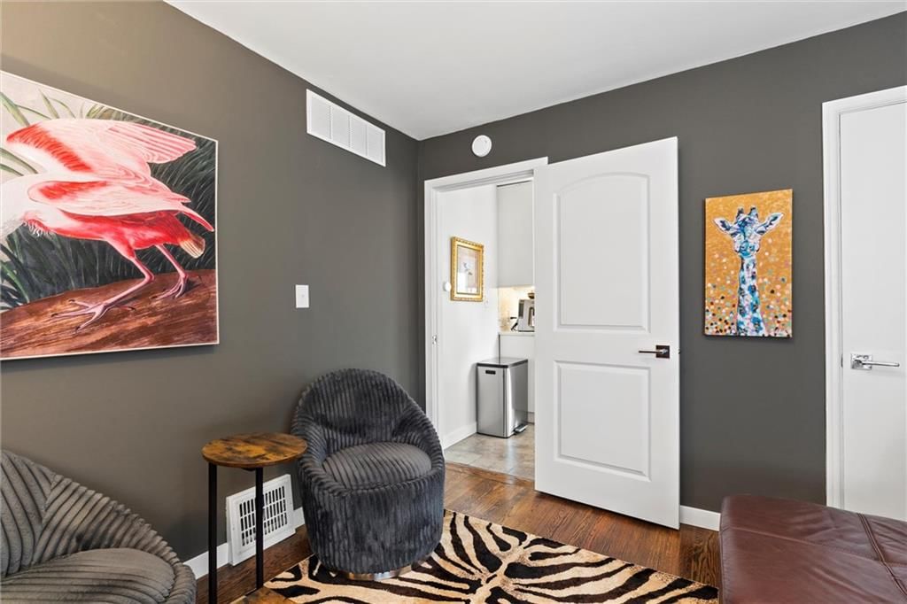 5735 Horton Street — photo 20
