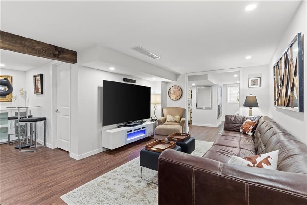 5735 Horton Street — photo 23