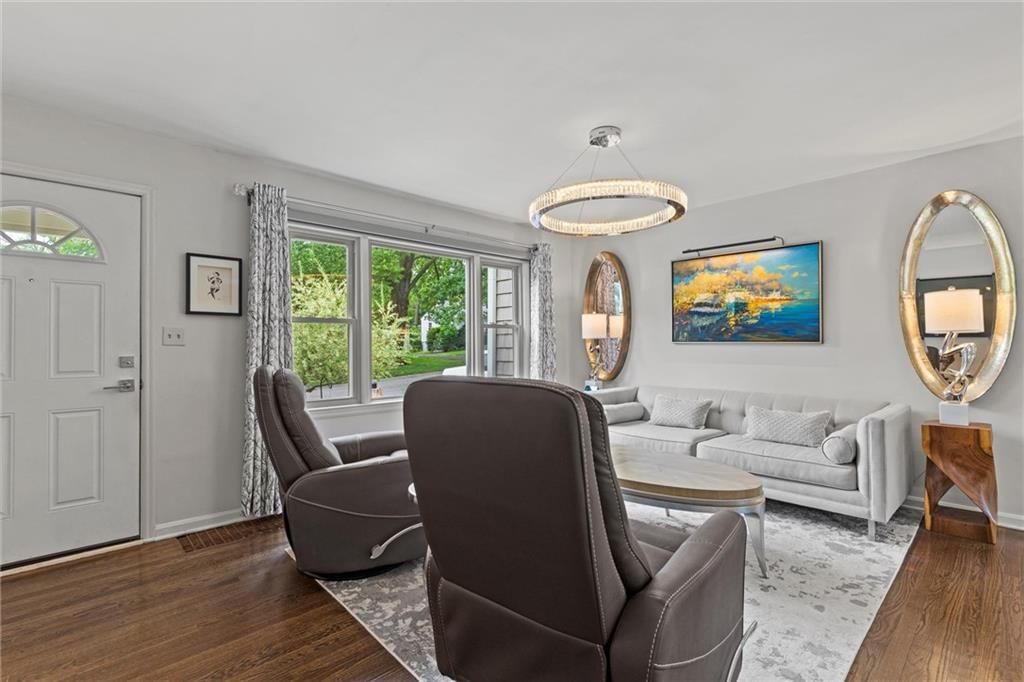 5735 Horton Street — photo 4
