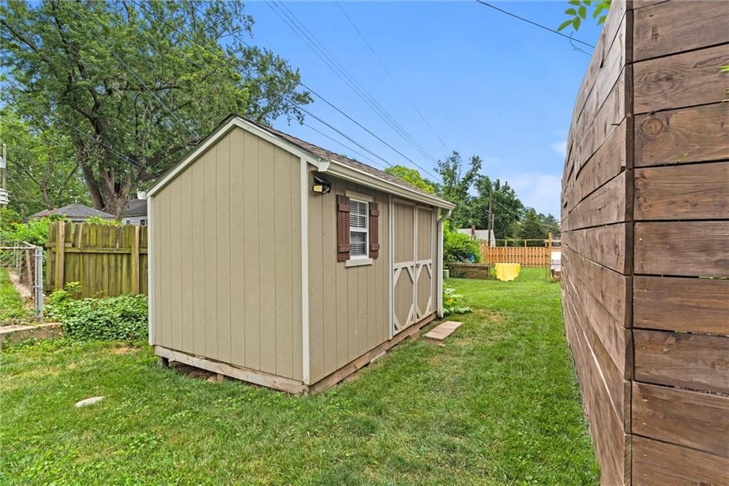5735 Horton Street — photo 34