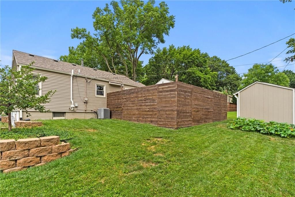 5735 Horton Street — photo 35
