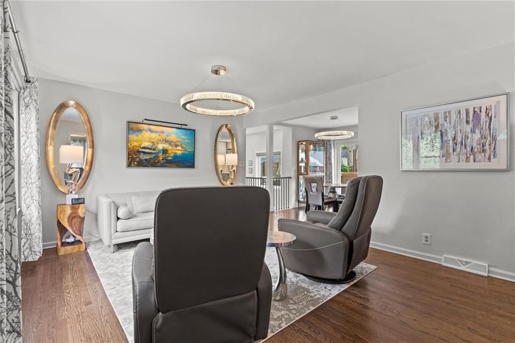 5735 Horton Street — photo 5
