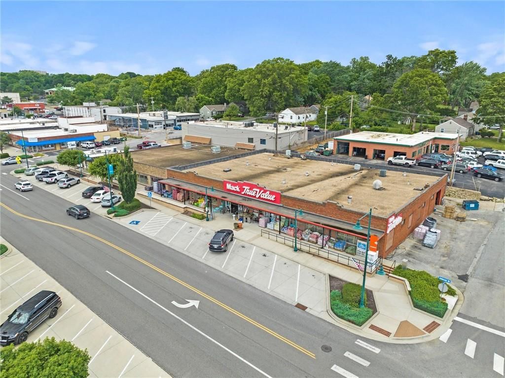 5735 Horton Street — photo 41