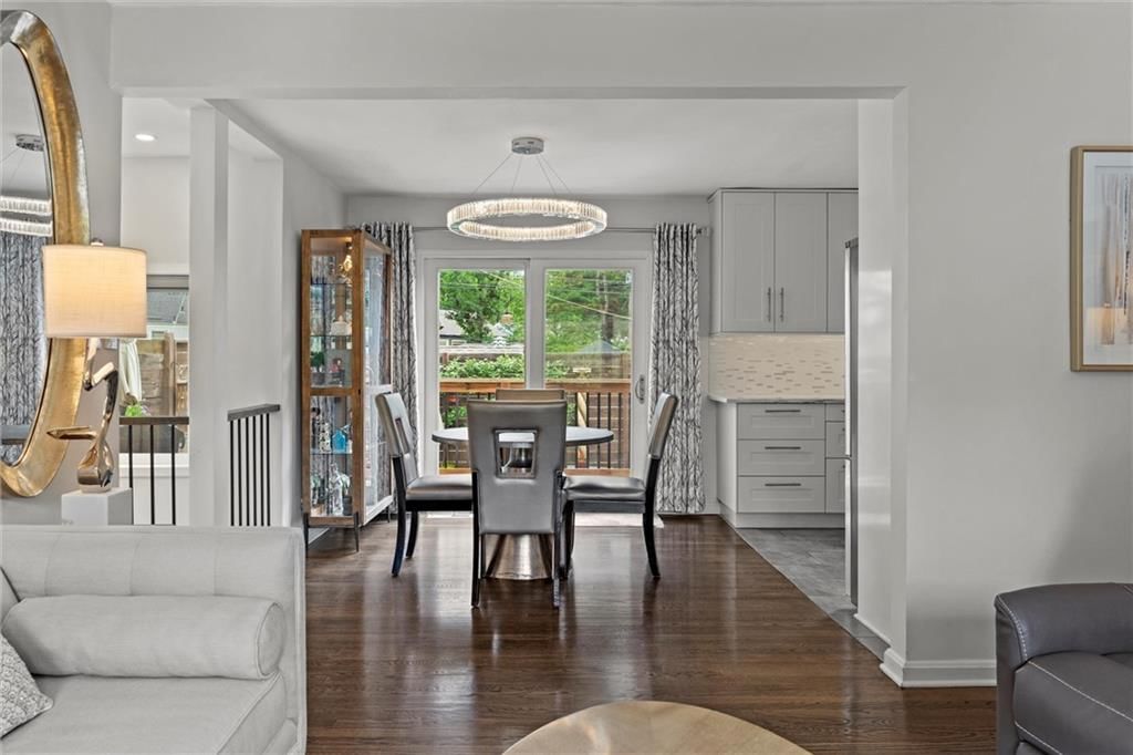 5735 Horton Street — photo 9