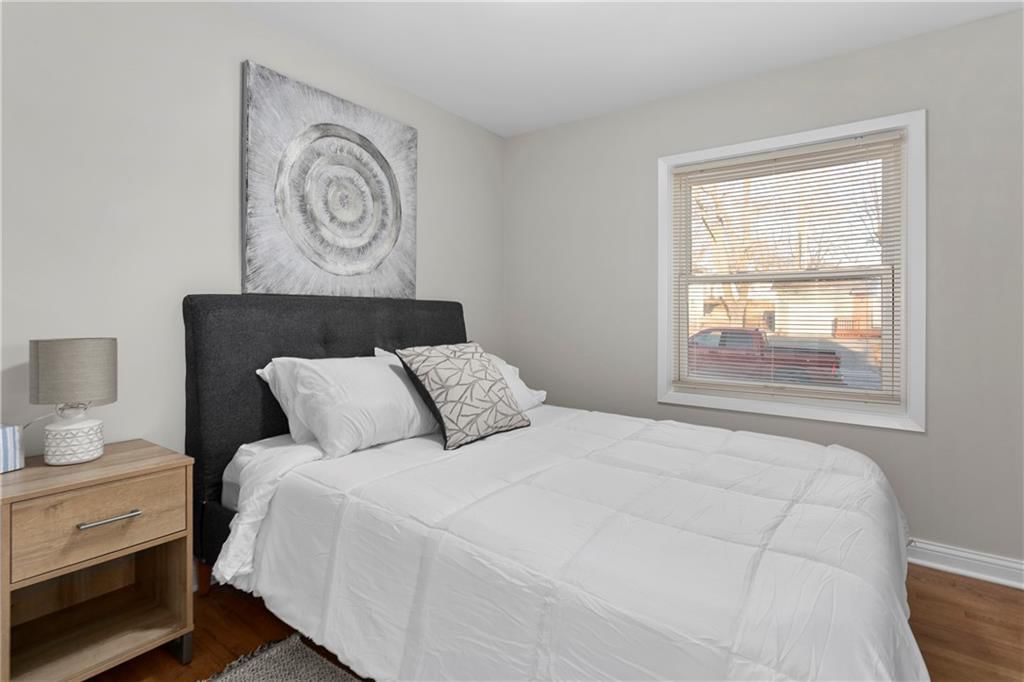 4512 S Grand Avenue — photo 17