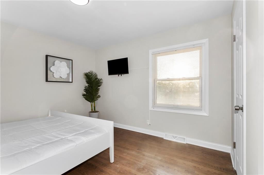 4512 S Grand Avenue — photo 19