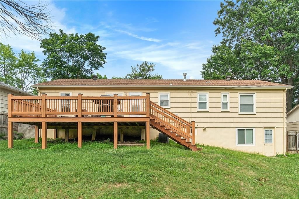 4512 S Grand Avenue — photo 33