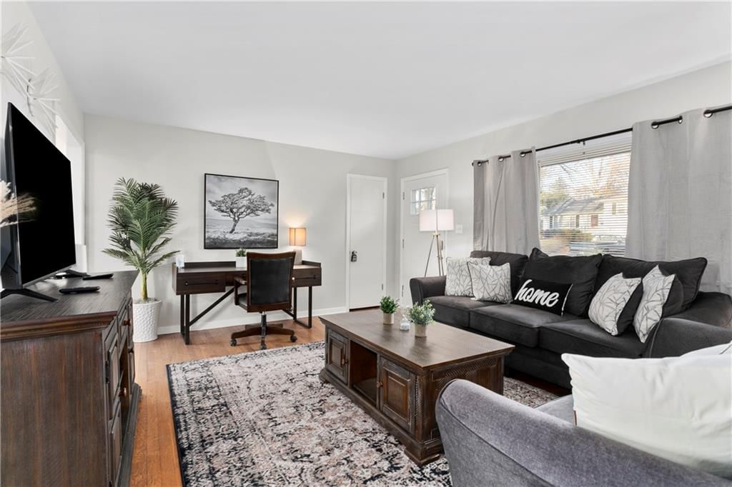 4512 S Grand Avenue — photo 7