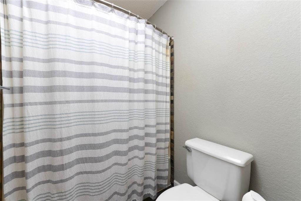 240 SW Pinetree Lane — photo 14
