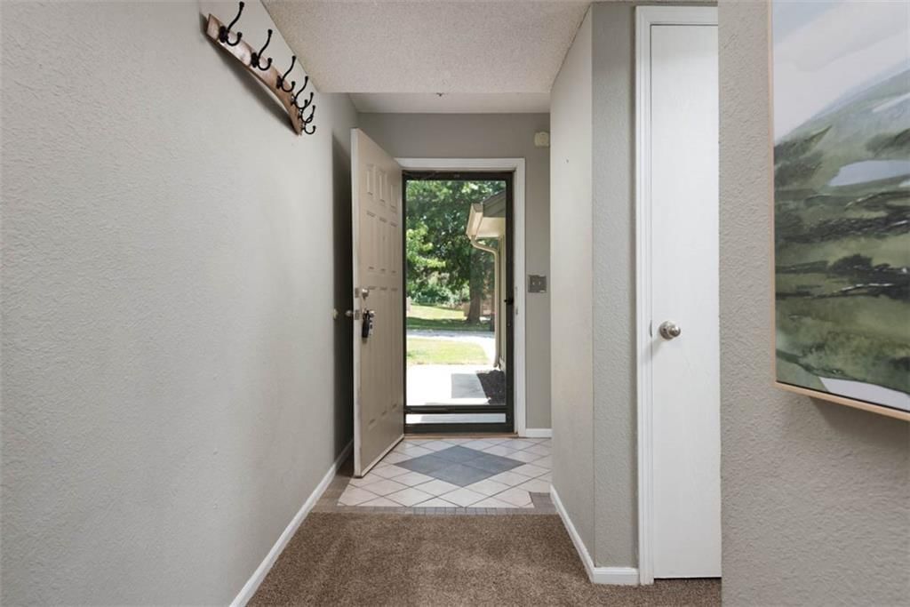 240 SW Pinetree Lane — photo 17