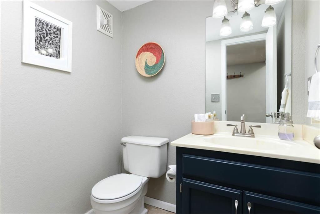 240 SW Pinetree Lane — photo 10