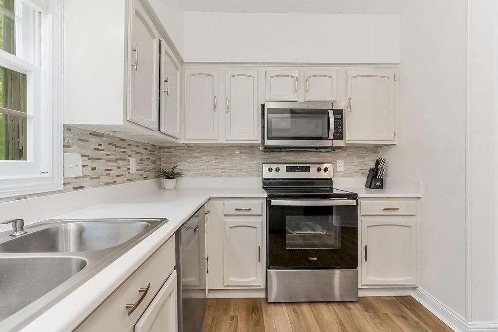 8404 E 166th Street — photo 11