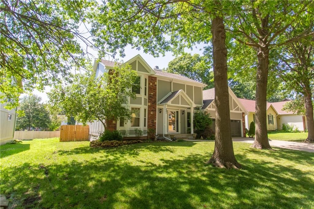 321 Kimberly Drive — photo 2