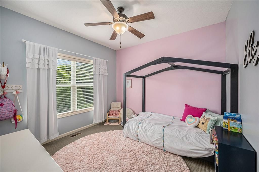 9609 N Adrian Avenue — photo 12
