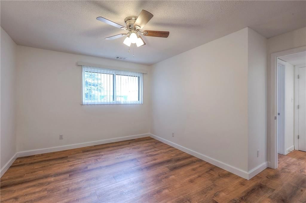 5008 Grand Avenue — photo 16