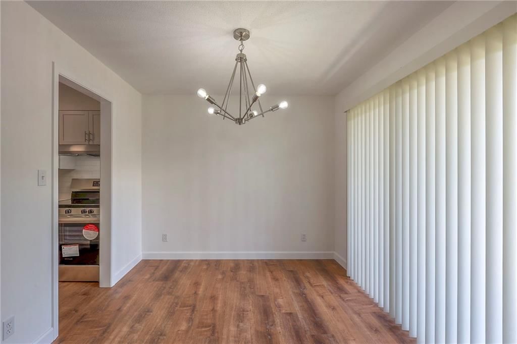 5008 Grand Avenue — photo 6