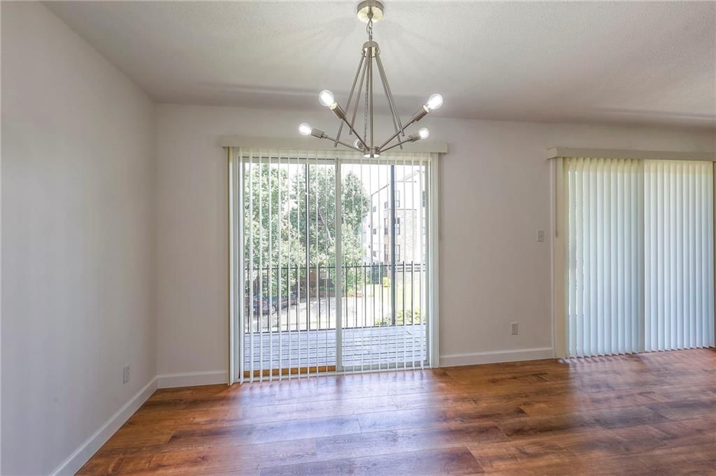 5008 Grand Avenue — photo 7
