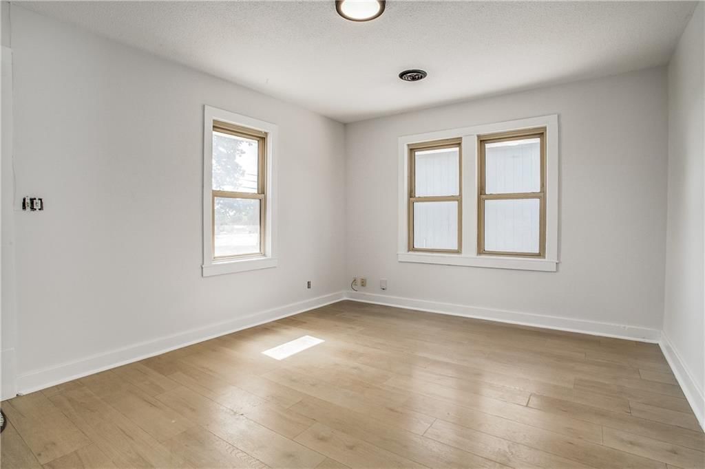 205 NW 15th Street — photo 11