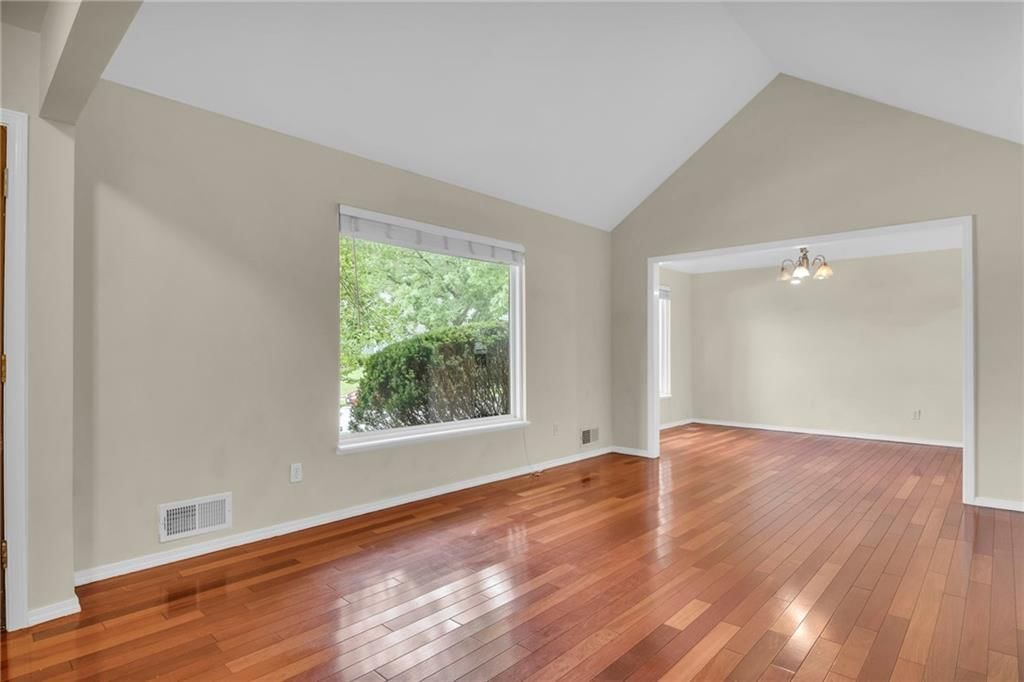8407 W 97th Terrace — photo 20