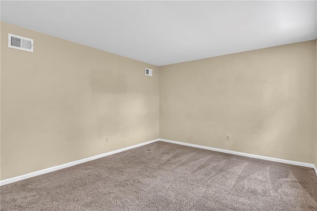 8407 W 97th Terrace — photo 35