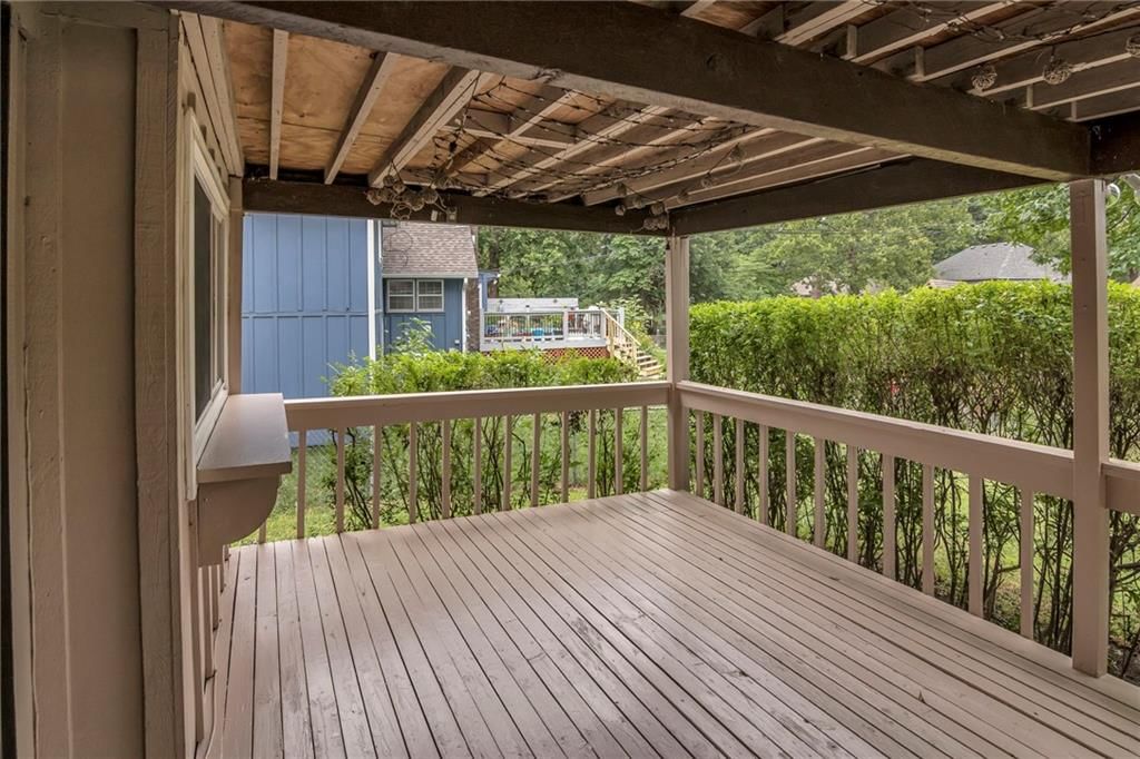 8407 W 97th Terrace — photo 38