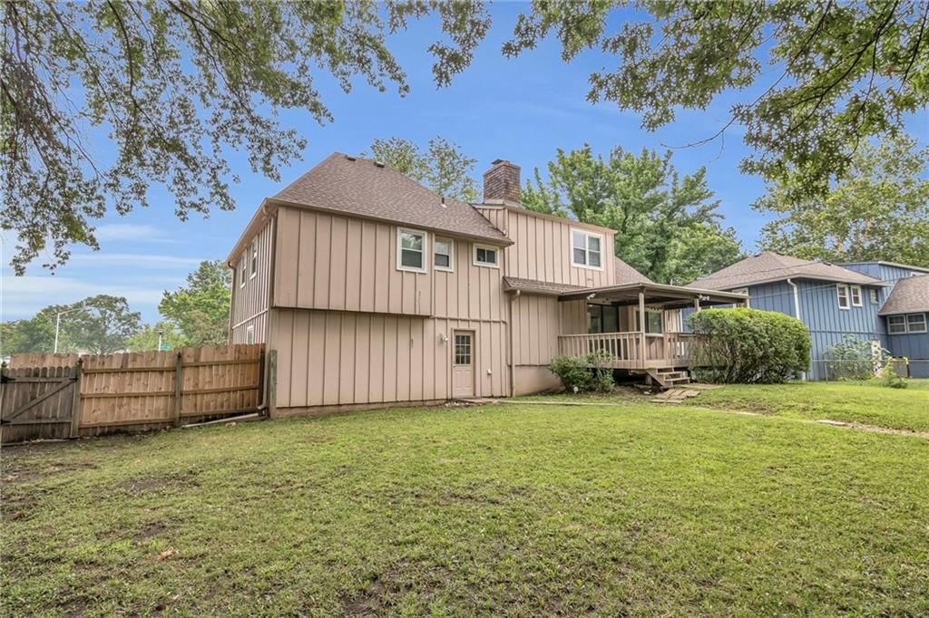 8407 W 97th Terrace — photo 42