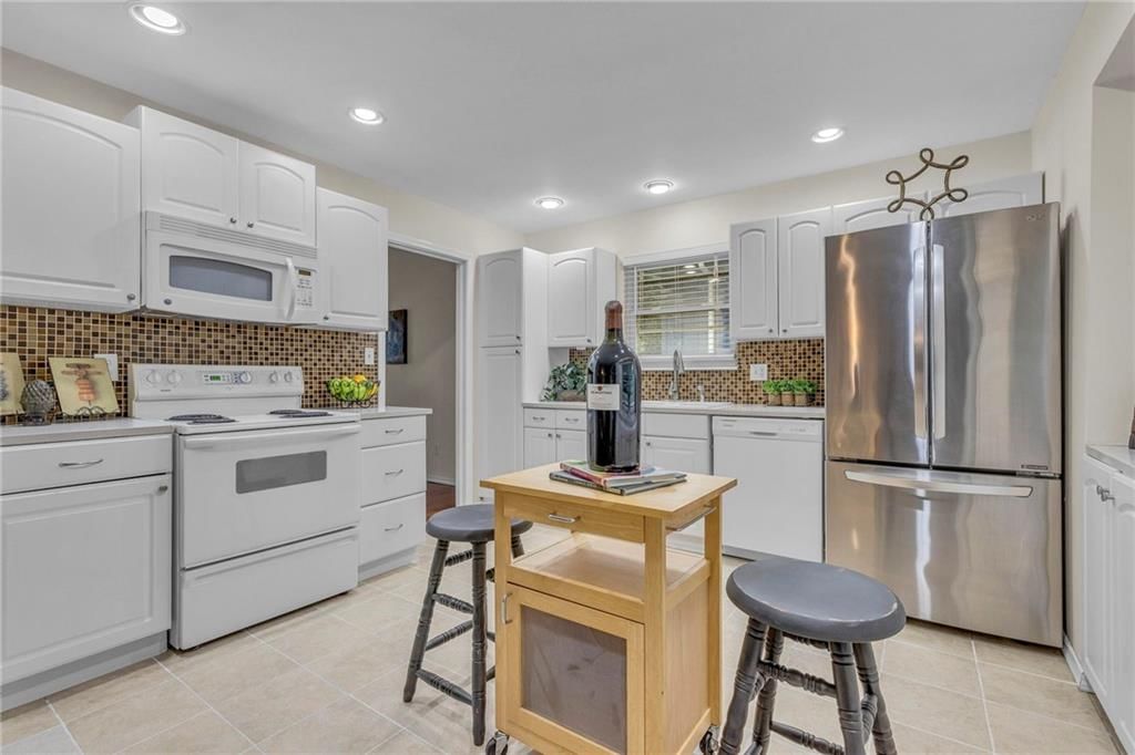 8407 W 97th Terrace — photo 10