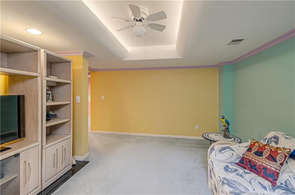 9221 acuff Lane — photo 28