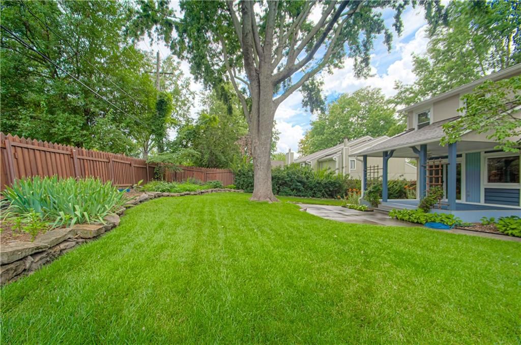 9221 acuff Lane — photo 36