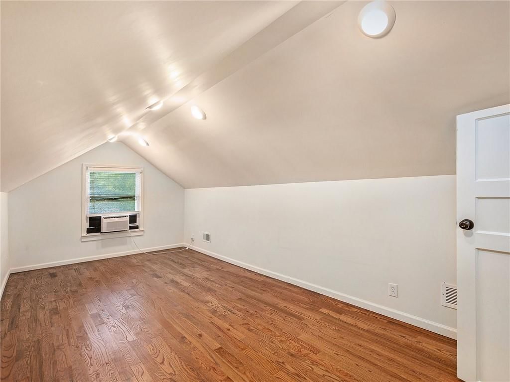 912 E 78th Terrace — photo 19