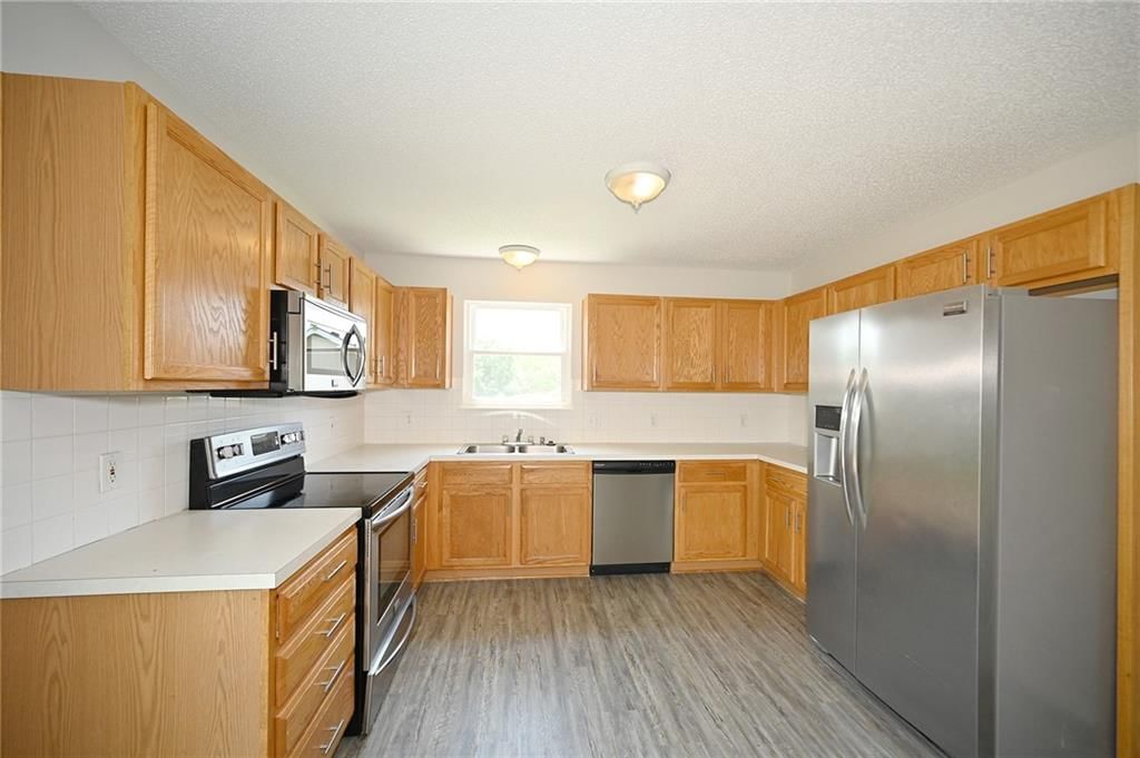 13795 Hunter Drive — photo 16
