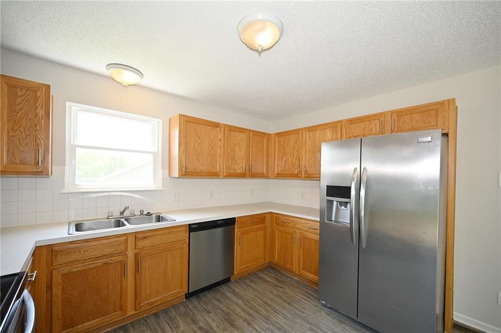 13795 Hunter Drive — photo 17