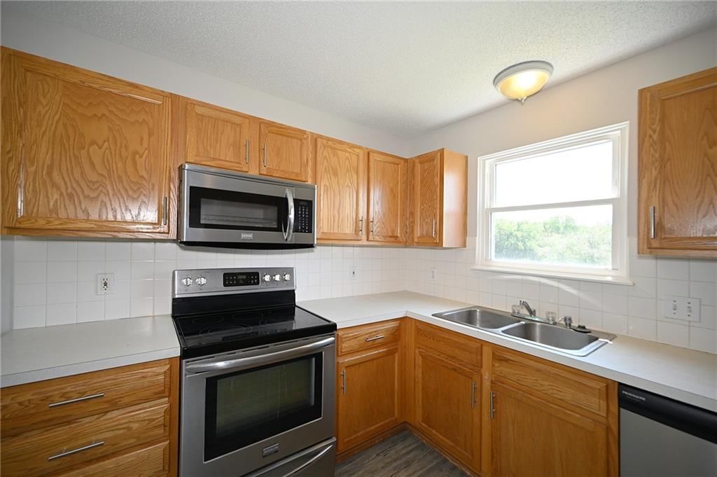 13795 Hunter Drive — photo 18
