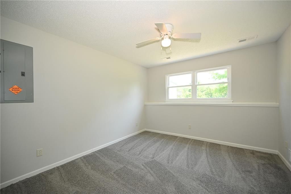 13795 Hunter Drive — photo 32