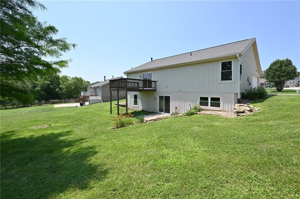 13795 Hunter Drive — photo 8