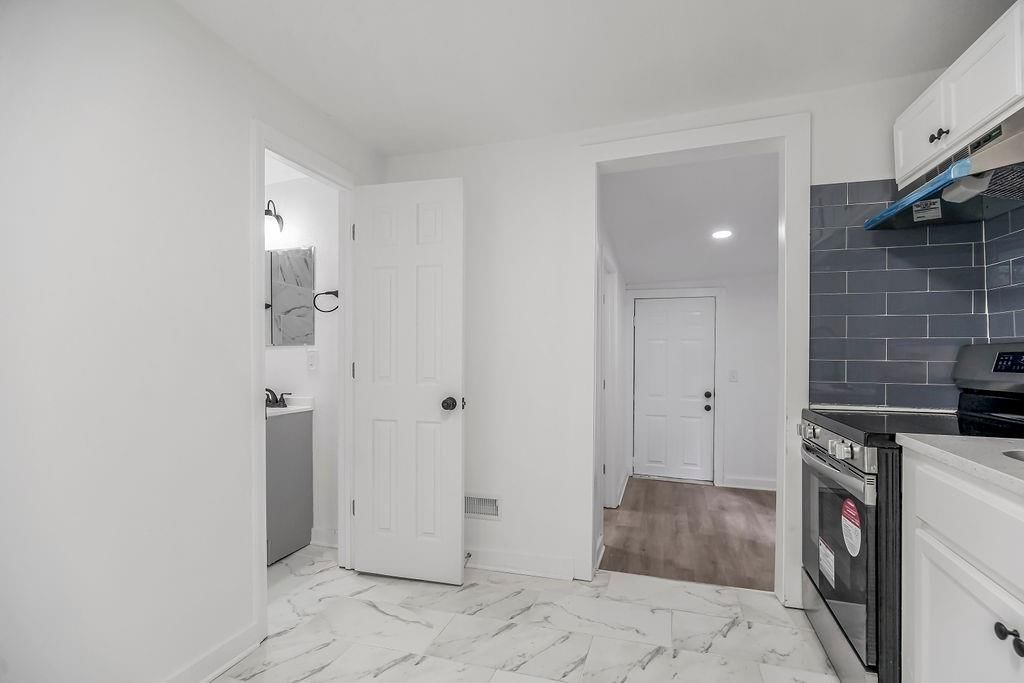 721 S Brookside Avenue — photo 12