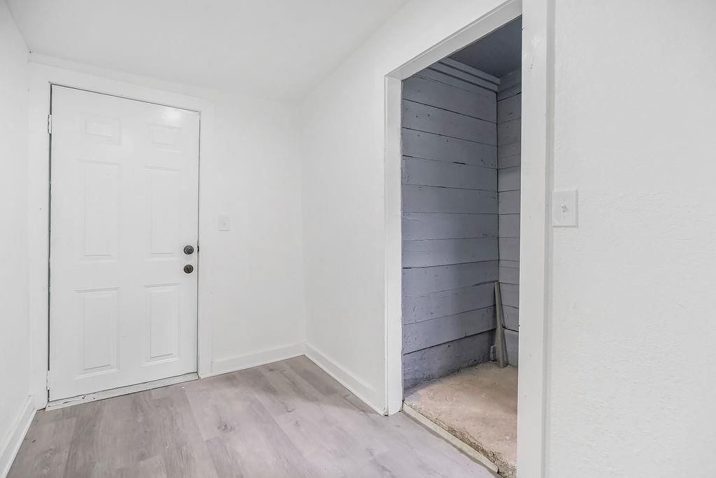 721 S Brookside Avenue — photo 28