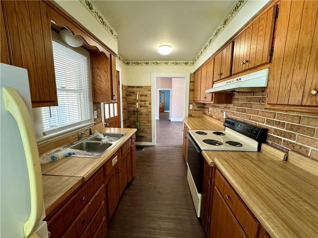 309 Broad Street — photo 17