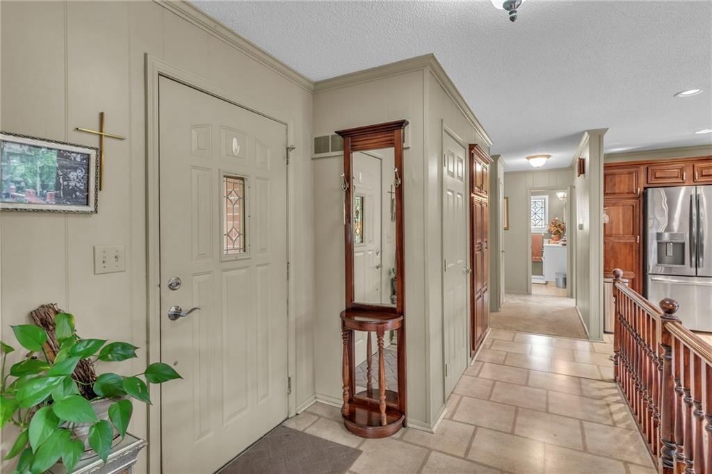 425 North Shore Drive — photo 8